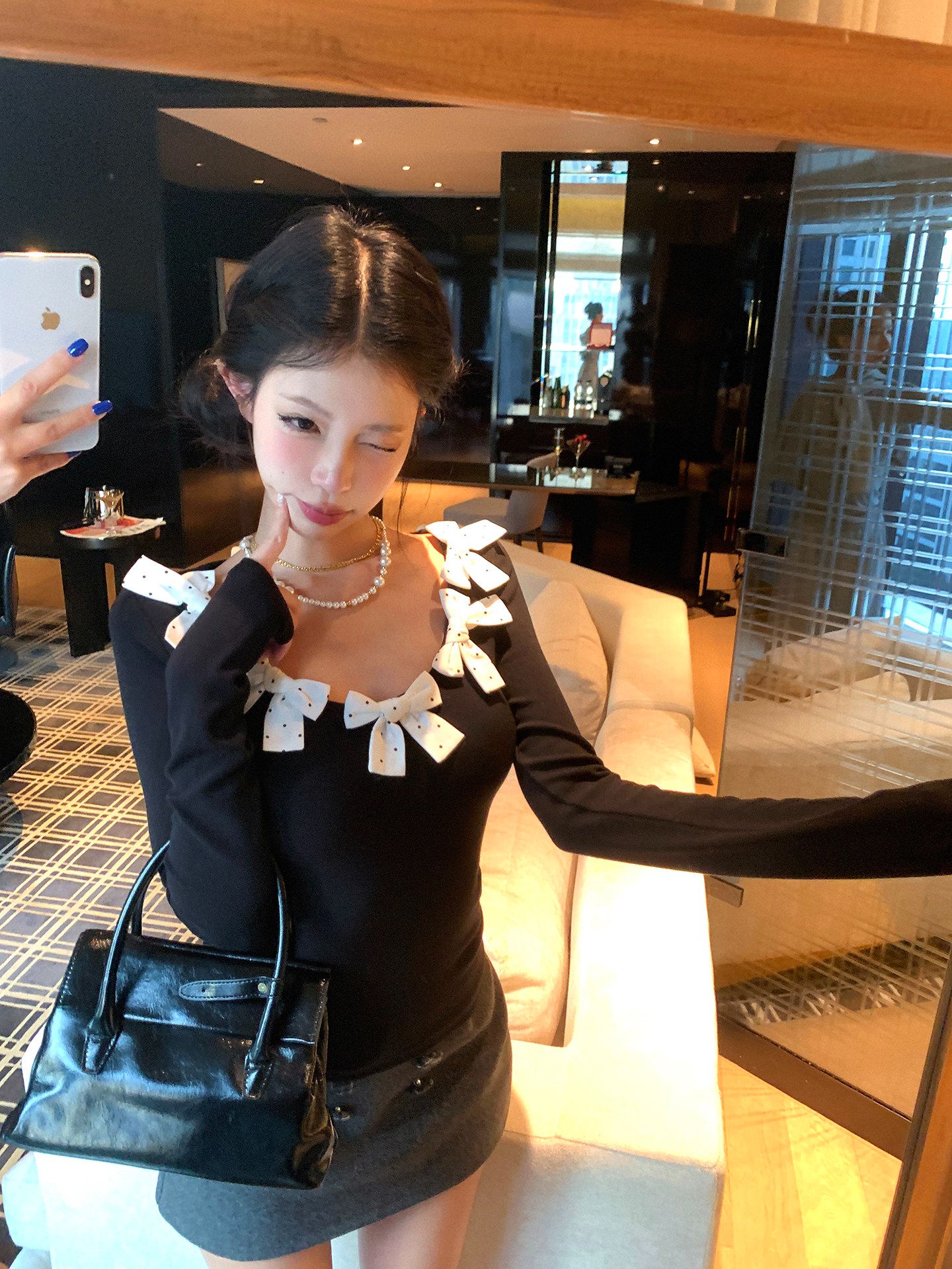 봄 새로운 사람들 면 다용도 작은 대중 고급 나비 매듭 u 칼라 맨위 여성 몸매 가꾸기 미니멀리즘 티셔츠