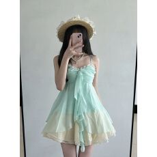 批发法式<b class='q'>甜美</b>蕾丝拼接吊带连衣裙夏季新款小个子海边度假短裙两件套