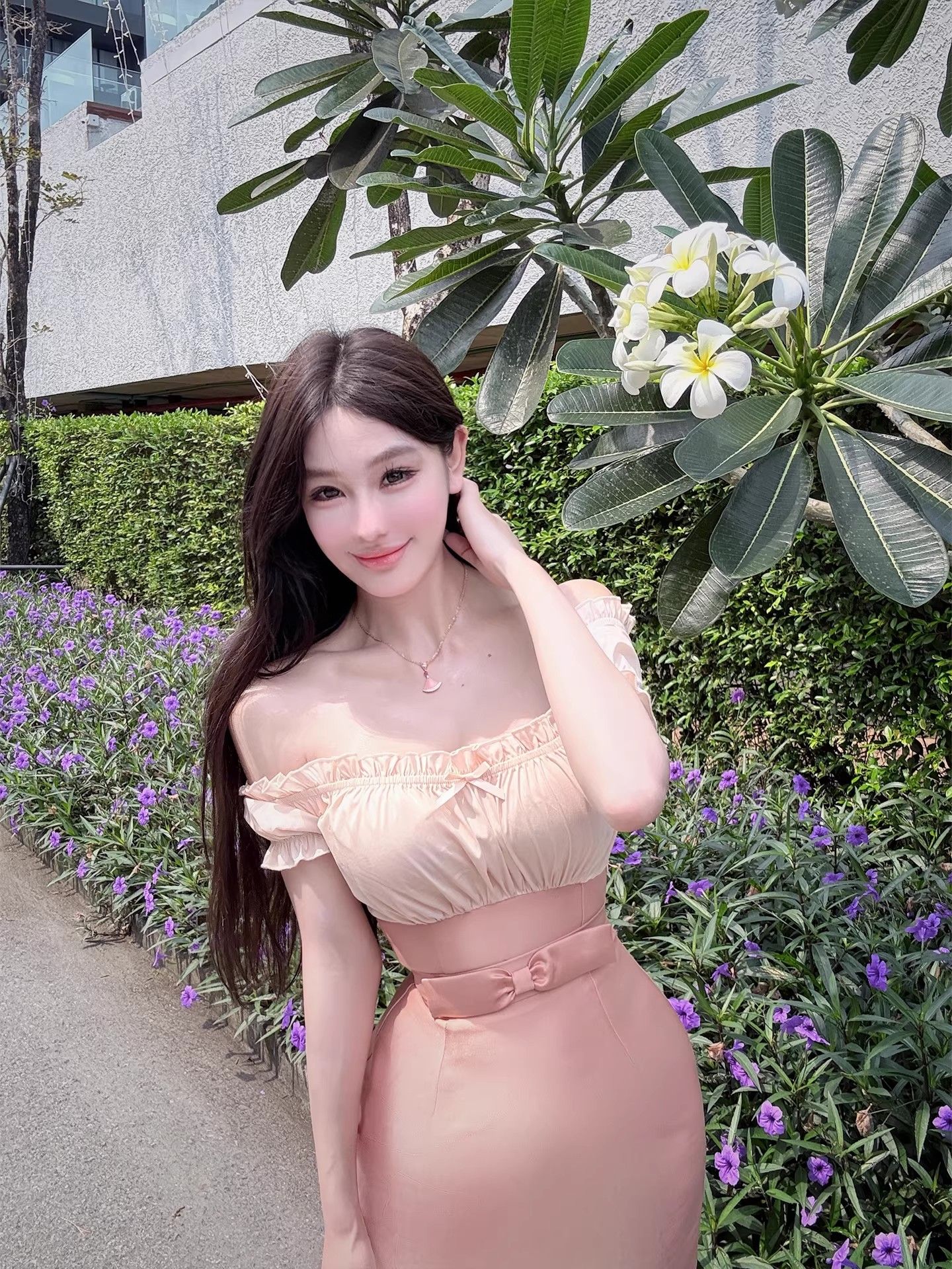 새로운 프랑스식 품격 작은 대중 디자인 오프숄더 반팔 슬림해 보이는 맨위 하이웨이스트 타이트 스커트 반 스커트 세트 여성 여름