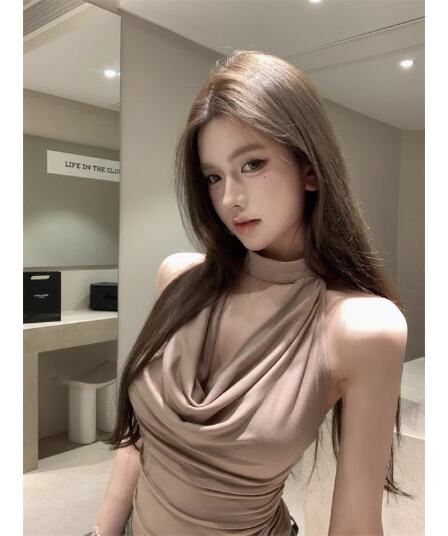 핫걸 흔들다 칼라 행침 목 캐미솔 여름 새로운 몸매 가꾸기 슬림해 보이는 쇼트 스타일 민소매 백리스 맨위 외출용