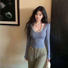 批发秋季新款莫代尔假两件挂脖长袖<b class='q'>t</b><b class='q'>恤</b>韩系松弛气撞色显瘦V领<b class='q'>露肩</b>上衣