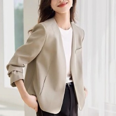 批发春秋新款时尚无领小西服上衣女韩国高端显瘦时尚百搭米色西装外套