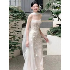 批发仙<b class='q'>鱼尾</b>轻<b class='q'>婚纱</b>新娘晨袍森系轻奢旅拍出门纱抹胸气质订婚礼服裙女