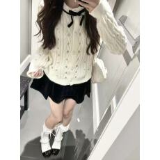 批发2026韩系高级感烫钻蝴蝶结<b class='q'>白色</b>毛衣开衫女秋冬可外穿针织<b class='q'>外套</b>上衣