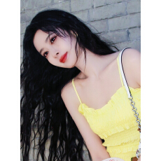 批发孟子义同款气质甜美黄色无袖小众收腰显瘦连衣裙皱褶度假风长裙女