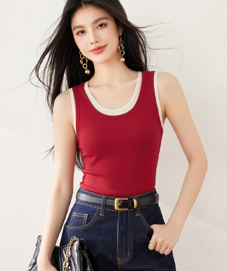 실사 있음 2026 여름 배색 페이크 레이어드 u 칼라 캐미솔 외출용 디자인 센스 민소매 맨위