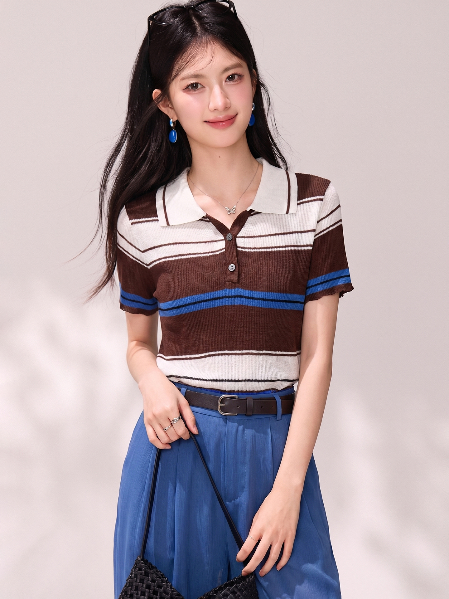 실사 있음 2026 여름 디자인 센스 배색 스트라이프 POLO 칼라 반팔 여성 패션 캐주얼 슬림해 보이는 맨위