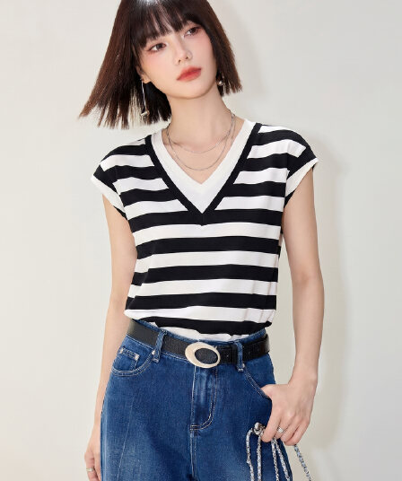 한 부서 페이크 레이어드 Feifei 소매 V넥 패치워크 색상 반팔 루즈핏 다용도 티셔츠 여성 여름 슬림해 보이는 캐주얼 맨위