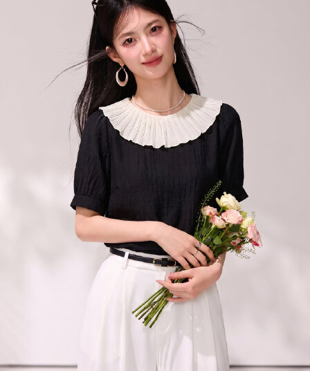 2026 여름 프랑스식 프릴 칼라 검정색 반팔 디자인 센스 작은 대중 루즈핏 품격 신제품 빛 럭셔리 다용도 맨위