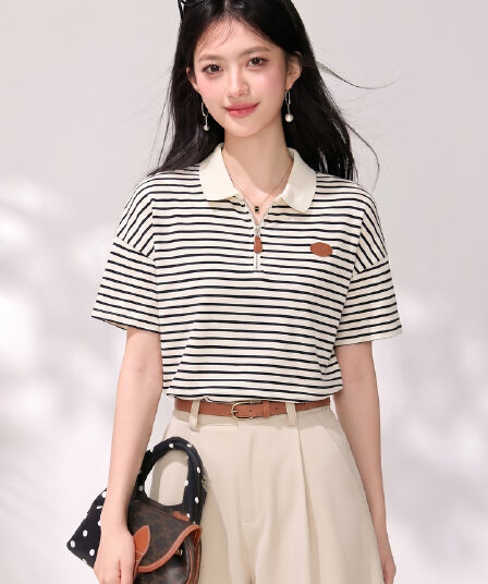 2026 스트라이프 POLO 칼라 반팔 티셔츠 여름 새로운 디자인 센스 외국 가스 연령 감소 외국 가스 느긋한 센스 긍정적 인 어깨 의류