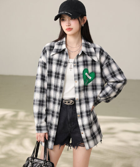 실사 2026 년 가을 아메리칸 레트로 체크무늬 루즈핏 패션 다용도 출퇴근 캐주얼 셔츠 맨위
