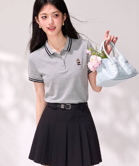 실사 배색 스트라이프 POLO 칼라 반팔 티셔츠 여성 여름 학원 스타일 자수 긍정적 인 어깨 동정 회색 맨위
