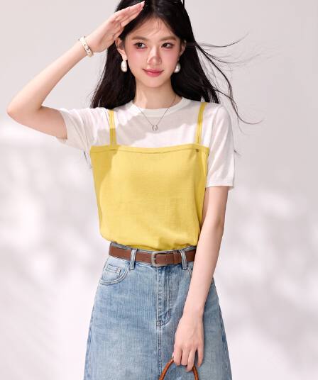 실사 도파민 황색 페이크 레이어드 반팔 티셔츠 여성 새로운 디자인 센스 얇은 스타일 니트 배색 맨위