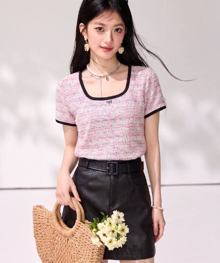 실사 작은 샤넬 스타일 배색 반팔 티셔츠 여성 여름 다용도 품격 몸매 가꾸기 슬림해 보이는 Chic 아름다운 맨위