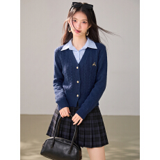 批发实拍◆polo领假两件针织毛衣女2026新款<b class='q'>英伦</b>学院<b class='q'>风</b>设计感上衣