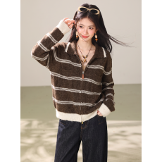 批发实拍◆灰色条纹学院风Polo领<b class='q'>毛衣</b><b class='q'>女</b>秋冬款宽松显瘦慵懒风<b class='q'>针织衫</b>