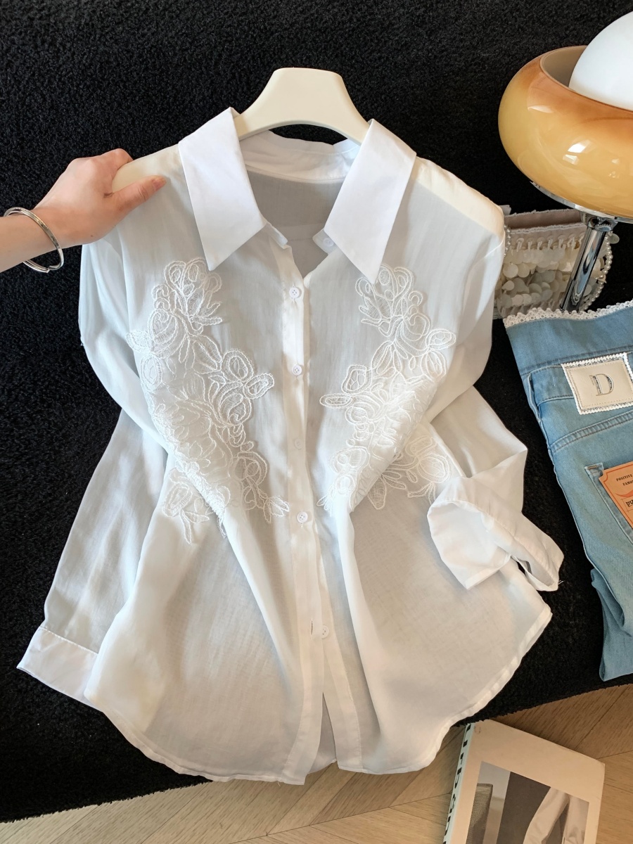 여름 프랑스식 자수 셔츠 디자인 센스 작은 대중 Chic 자외선 차단 여성 셔츠 얇은 스타일 통기성 휴식 센스 셔츠
