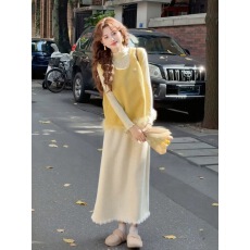 批发2025超火冬装一整套<b class='q'>韩版</b>洋气减龄毛呢背心马甲打底衫半身裙套装女