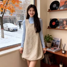 批发韩系气质碎花背心<b class='q'>连衣裙</b>子女2025秋冬季新款小个子穿搭一整套短裙