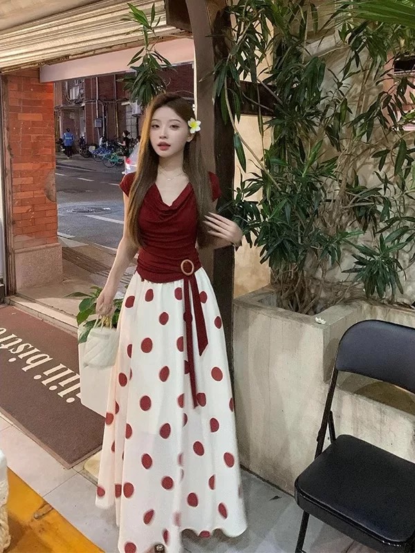 여름 항구 바람 세트 여성 레트로 고급 센스 스트랩 오픈 가디건 반팔 코디 빨간색 도트 무늬 반신 스커트 투피스 세트