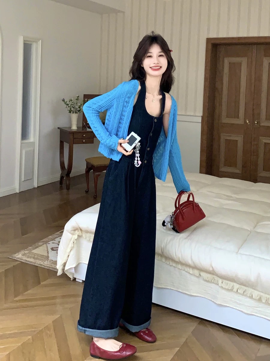 데님 바람 니트 오픈 가디건 두 조각 여성 세트 2026 봄 새로운 한국 스타일 패션 슬림해 보이는 멜빵 올인원 바지 세트