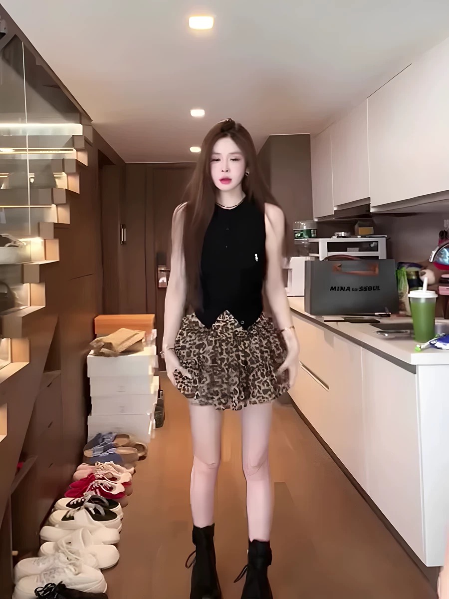 아메리칸 레트로 세트 여성 여름 고급 센스 품격 슬림해 보이는 민소매 조끼 맨위 레오파드 무늬 반신 스커트 투피스 세트