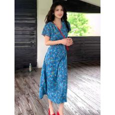 批发法式大码<b class='q'>连衣裙</b>胖MM夏装新气质高级感收腰显瘦方领裙子