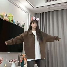 批发鹿皮绒面料<b class='q'>皮衣</b><b class='q'>外套</b>街宽松翻领夹克潮牌高级感休闲<b class='q'>外套</b>