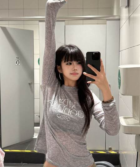 원본 원단 아메리칸 진주 핫픽스 긴팔 티셔츠 여성 여름 이른 가을 몸매 가꾸기 얇은 스타일 자외선 차단 블라우스 가면 tee