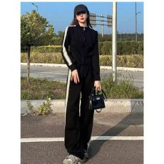 批发<b class='q'>春</b>秋款穿搭休闲运动套装女装新款初秋季黑色高级感鱼骨卫衣