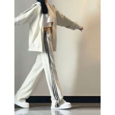 批发网红炸街运动套装女<b class='q'>春</b>秋新款宽松连帽拉链卫衣长裤学生时尚两件套