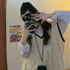 批发学院风时尚<b class='q'>套装</b>女春秋季2022新款针织马甲长袖衬衫洋气减龄两件套