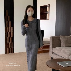 批发2025年秋季新款法式极简针织连衣裙女修身条纹毛衣裙紧身包臀裙