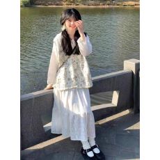 批发秋季2025新款小香风马甲三件套装盐系高级穿搭碎花娃娃领<b class='q'>连衣裙</b>子