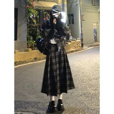 批发韩系学院风<b class='q'>长袖</b>翻领拼接格子<b class='q'>连衣</b>裙子秋冬新款时尚女装套装<b class='q'>长裙</b>潮