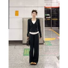 批发时尚休闲运动套装女秋季新款假两件连帽<b class='q'>卫衣</b>高腰直筒长裤两件套装