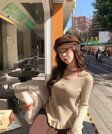 닫힌 눈 입력 완전히 달콤한 자매 벤 자매 2026 년 봄 새로운 달콤함 연령 감소 프릴 슬림해 보이는 니트 작은 셔츠