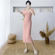 批发纯欲风性感修身中长款<b class='q'>包臀</b>裙子女夏季新款U领紧身短袖针织连衣裙