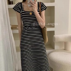批发<b class='q'>条纹</b>连衣裙法式新款夏季通勤时髦方领气质收腰针织显瘦纯欲<b class='q'>长裙</b>子