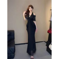 批发WE法式归国名媛千金 镶钻bling设计褶皱<b class='q'>露背</b>挂脖<b class='q'>连衣裙</b>女