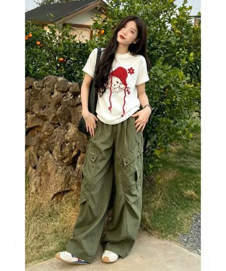 한 부서 느긋한 캐주얼 스포츠 슈트 여성 여름 학생 루즈핏 디자인 센스 반팔 티셔츠 워크웨어 팬츠 투피스 세트