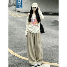 批发网红炸街休闲<b class='q'>运动</b>套装女夏季薄款露肩防晒衫上衣条纹阔腿裤两件套
