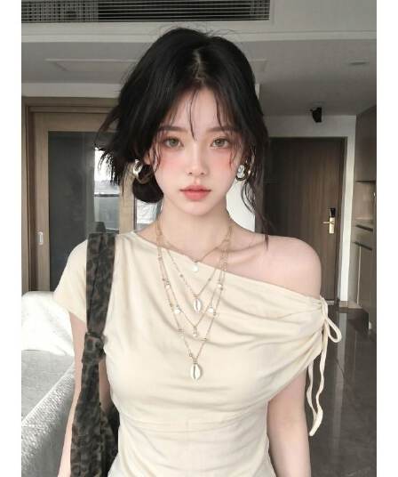 원본 것 페이크 레이어드 비스듬한 어깨 스트랩 반팔 티셔츠 여성 여름 오프숄더 핫걸 오프숄더 맨위