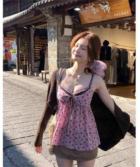 원본 품질 한국 스타일 V넥 페이크 레이어드 한 부서 느긋한 캐미솔 달콤한 스타일 꽃무늬 작은 맨위