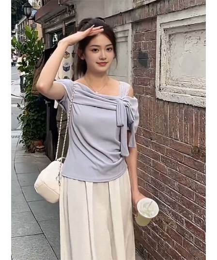 순수한 욕망 바람 오프숄더 비스듬한 어깨 반팔 티셔츠 여성 여름 새로운 오프숄더 디자인 센스 작은 대중 슬림해 보이는 맨위