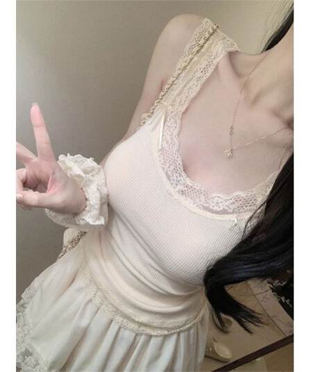 핫걸 순수한 욕망 바람 슬립 작은 조끼 여성 새로운 miu 부서 작은 대중 몸매 가꾸기 패치워크 레이스 레이스 맨위