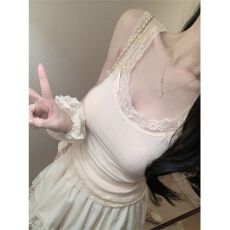 批发辣妹纯欲风吊带小背心女新款miu系小众修身拼接蕾丝花边上衣