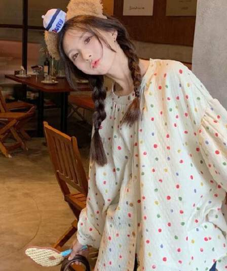 빅 사이즈 통통한 여동생 프랑스식 패션 도트 무늬 꽃무늬 긴팔 여성 셔츠 조기 봄 드레스 루즈핏 달콤함 맨위 여성 셔츠