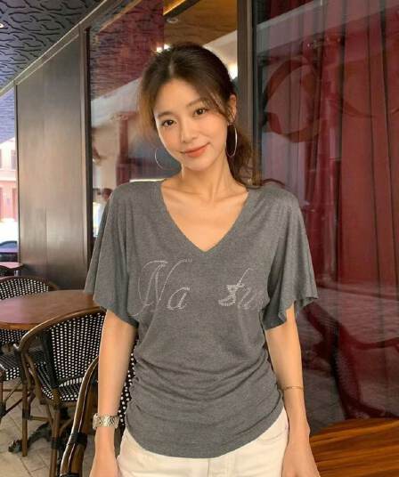 260 그램 모달 주름 허리 수축 프랑스식 무거운 작업 알파벳 핫픽스 V넥 반팔 티셔츠 여성 여름 슬림해 보이는 맨위