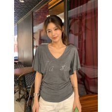批发260克莫代尔/褶皱收腰/法式重工字母烫钻V领短袖<b class='q'>T</b><b class='q'>恤</b>女夏显瘦上衣